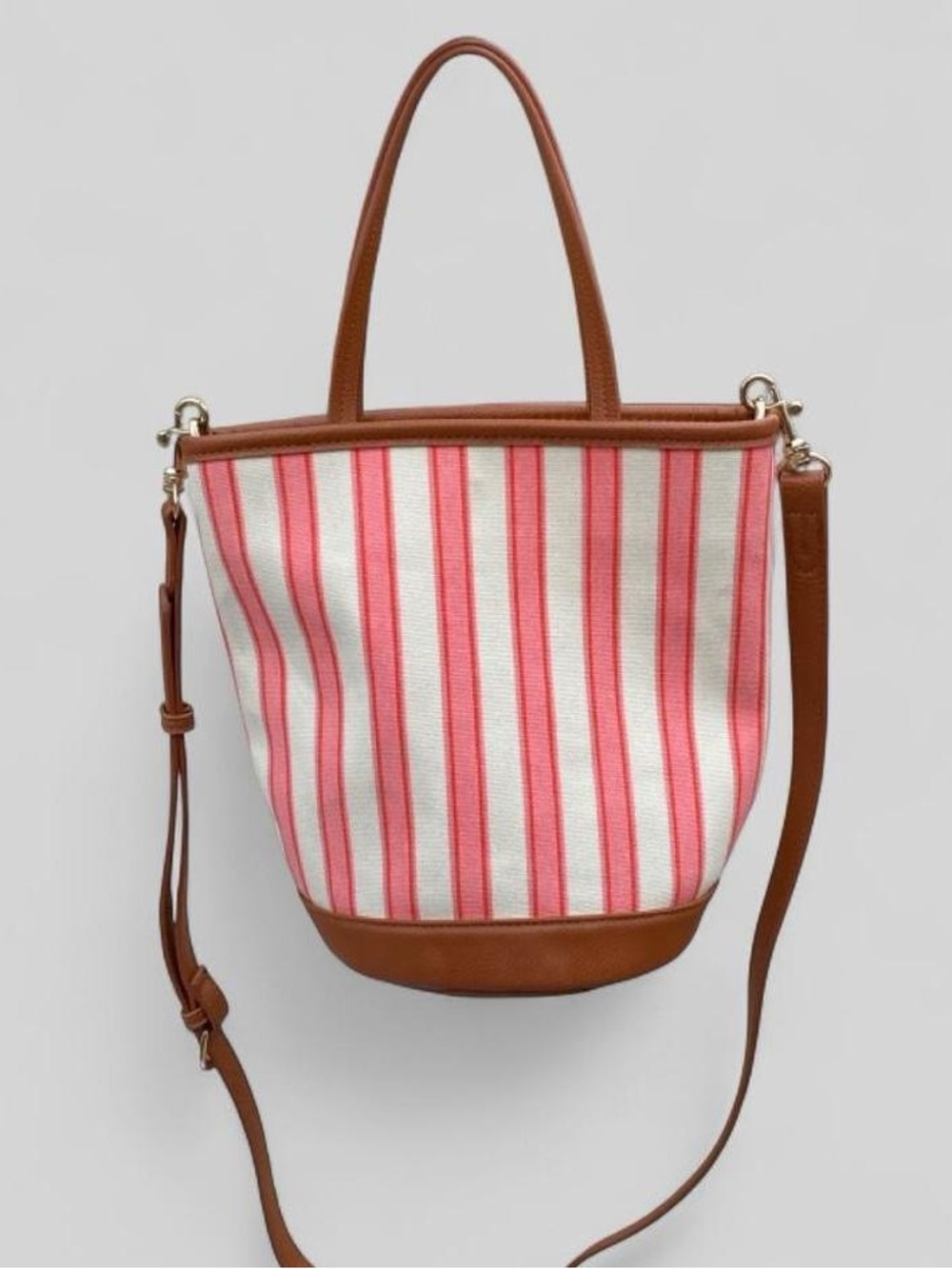 Universal Thread Striped Canvas Bucket Bag Red White Crossbody Tote